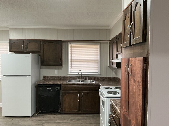 24 Carolane Dr Unit R