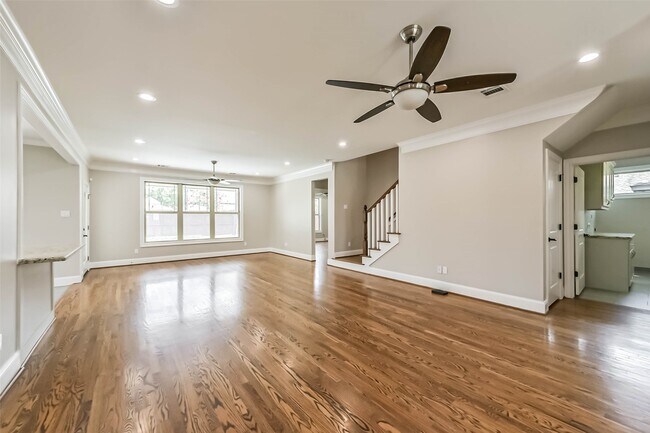 Photo - 1317 Chantilly Ln