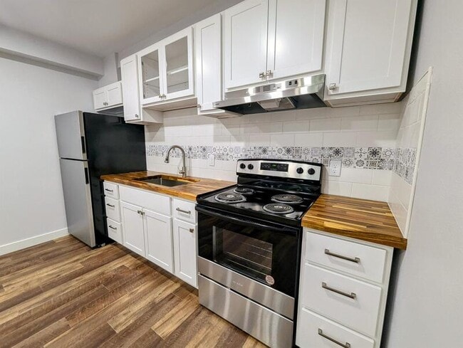 Photo - 413 Jefferson St