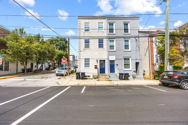 Photo - 300 E Elm St
