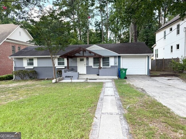 Building Photo - 1872 Canmont Dr NE Rental