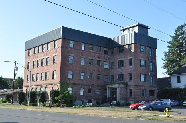 Broadway Apartments - Broadway Apartments