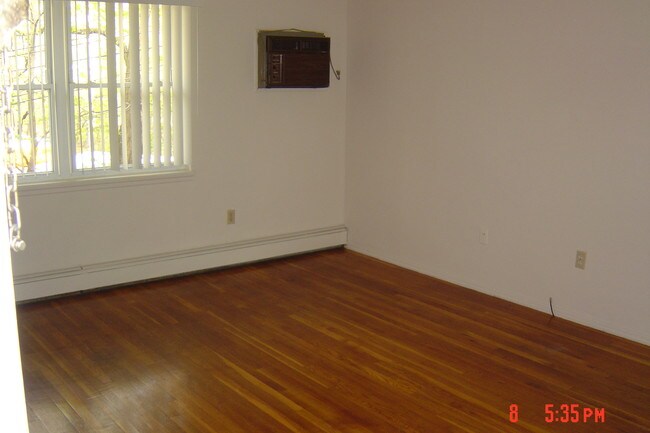 Photo - 9 Catherine St