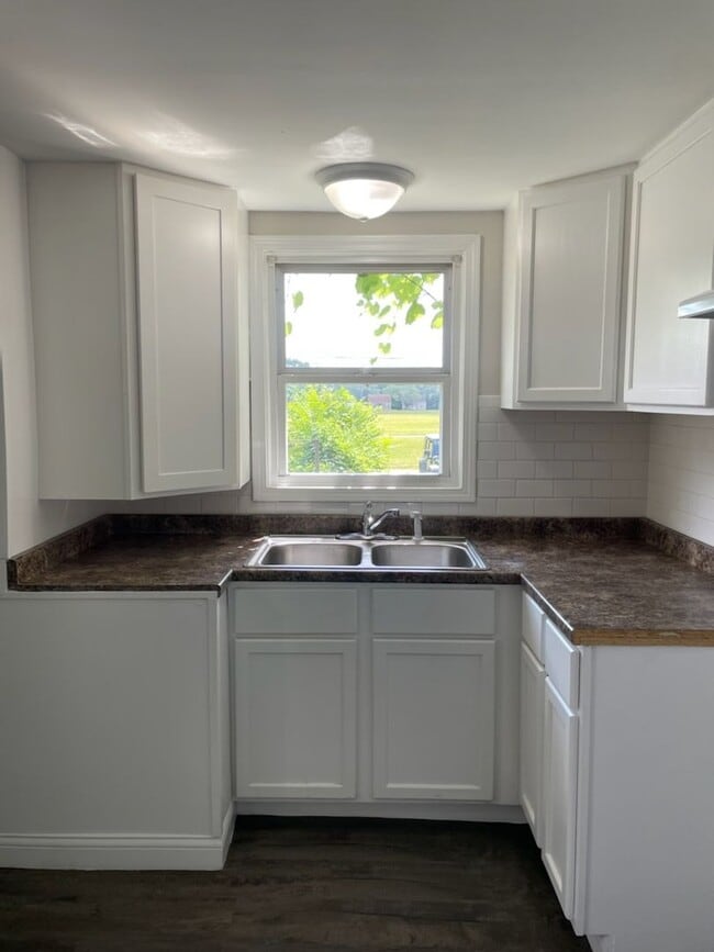 Photo - Bright & Inviting 2-Bedroom Home with Large Backyard - $1295.00