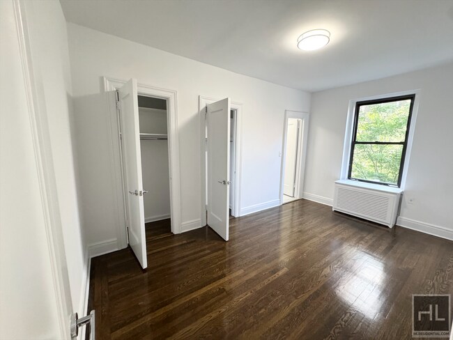 Building Photo - AMAZING GREENWICH VILLAGE 2 BEDROOM - WON'... Rental