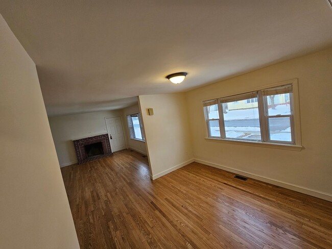 Photo - 616 N Washington St