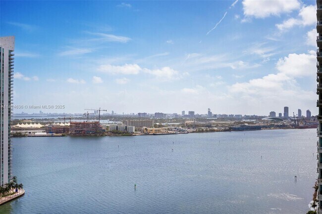 Building Photo - 901 Brickell Key Blvd Unit 2506 Rental