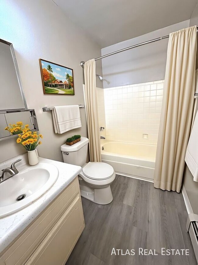 Photo - 3022 W Bijou St Unit E2