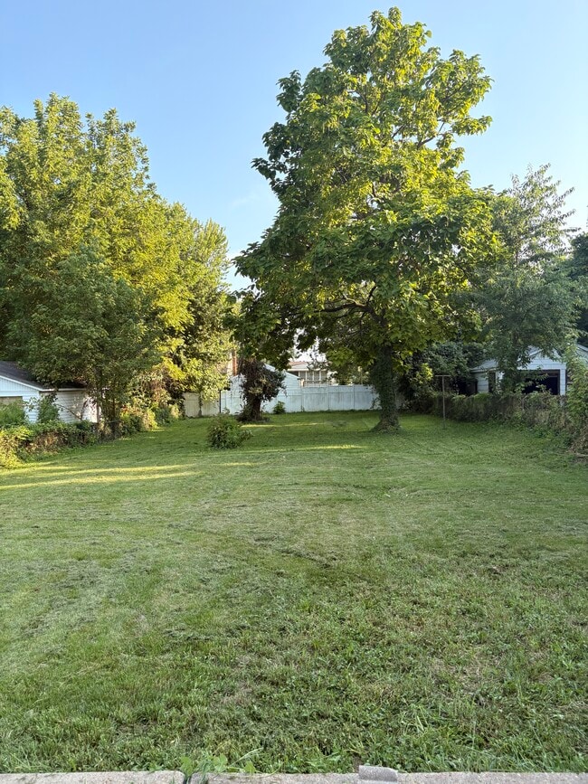 214 Coburg Dr