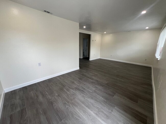 Photo - 1241 Kennedy Ave