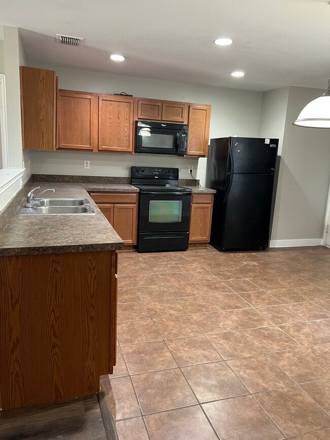 Photo - 1821 Trego Dr