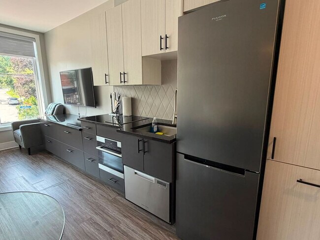 Photo - 196 Beechwood Ave. Unit SI ID1589919P