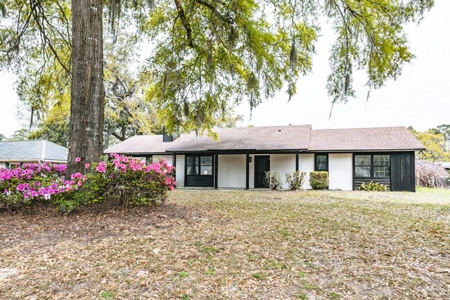 Photo - Three bedroom in shell point