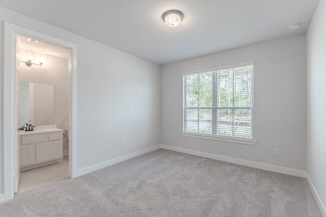 Photo - 119 Mockingbird Trails Dr