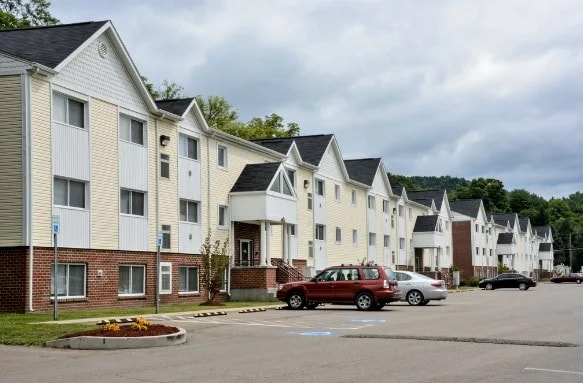 Photo - 150 N Main St Unidad B-304