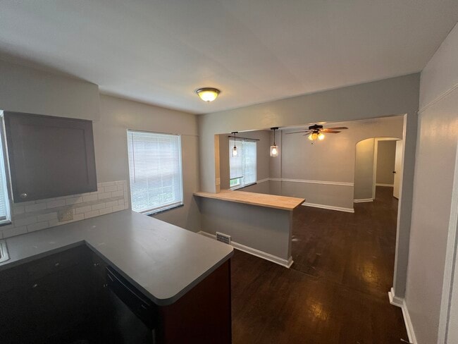 Kitchen Dining 2 - 170 N. Rose Blvd Unit Apt. #1