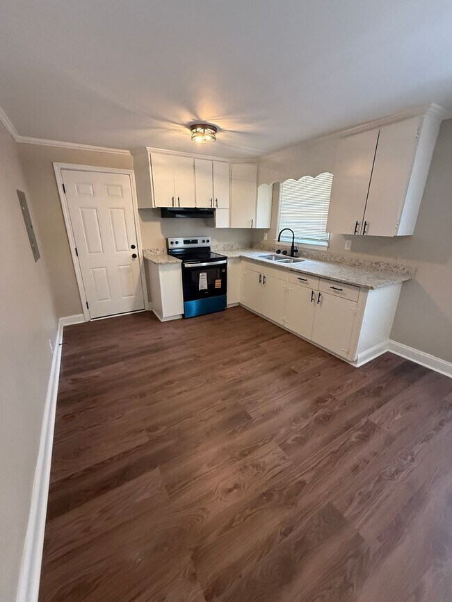 Photo - New on Newberg