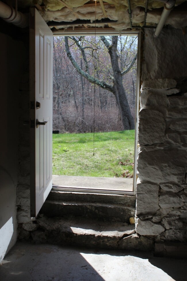 Photo - 43B Sherman Ave Unidad B