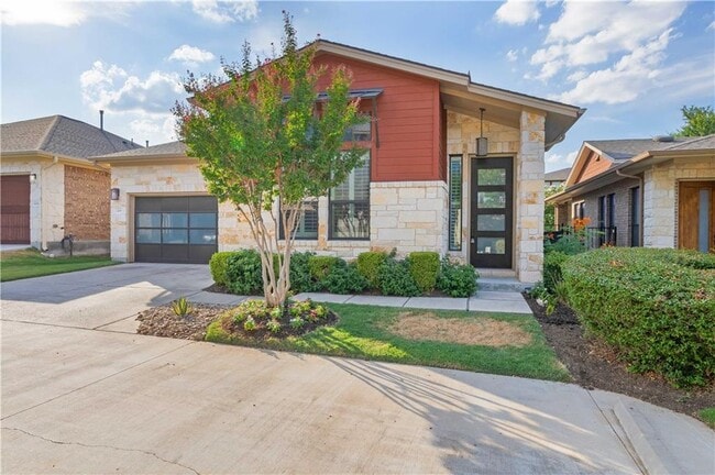Photo - 309 Jeffrey David Ln W