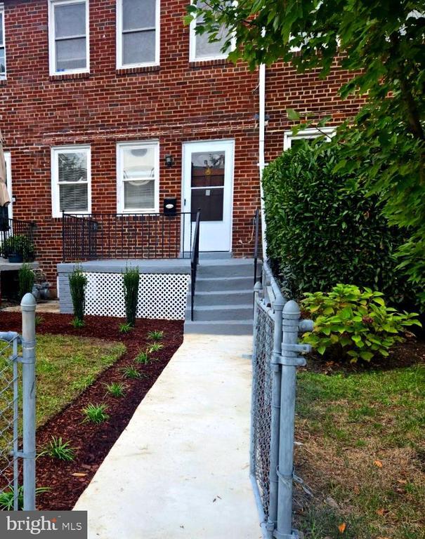 Building Photo - 1222 Oronoco St Rental