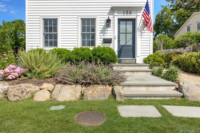 Photo - 155 Bridge St
