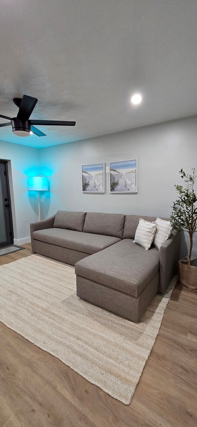 Photo - 1634 NE 4th Pl