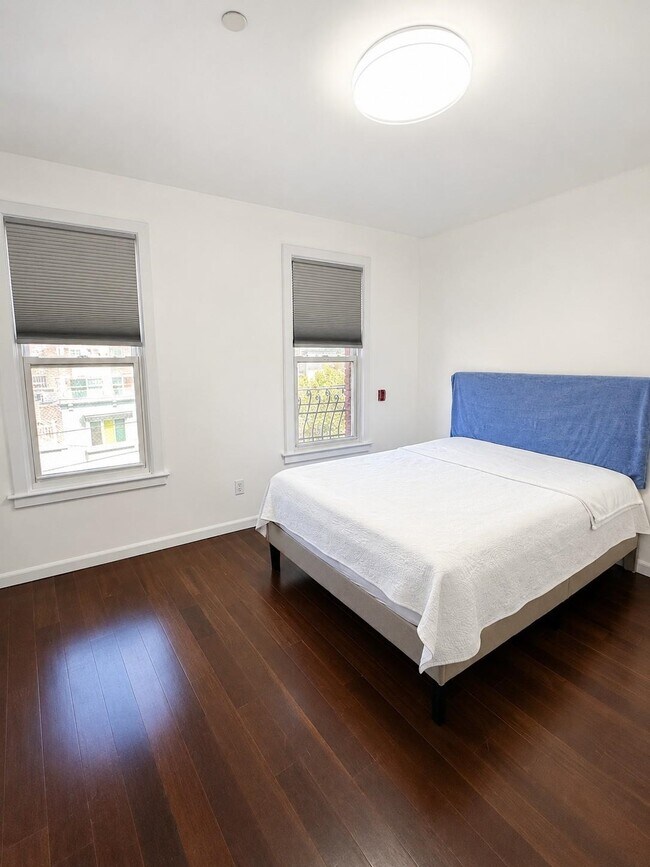 Photo - 395 2nd St Unit 3R (302)
