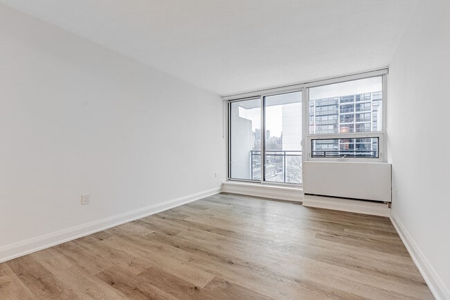 Photo - 191 Sherbourne St