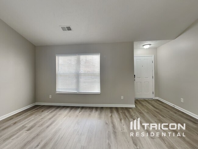 Photo - 125 Ivy Hill Ln