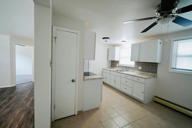 Photo - 615 W Bennett St Unidad 1