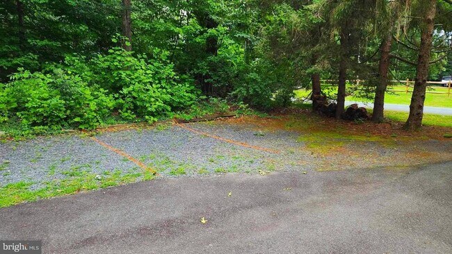 Photo - 7255 Moss Ln Apartment