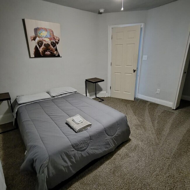 Secondary Bedroom - 975 Merrimac Ave