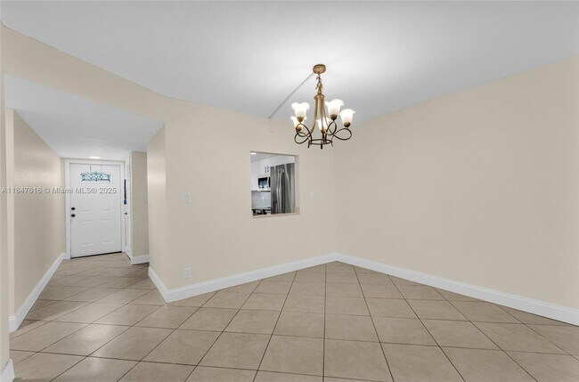 Photo - 681 S Hollybrook Dr Unit 109