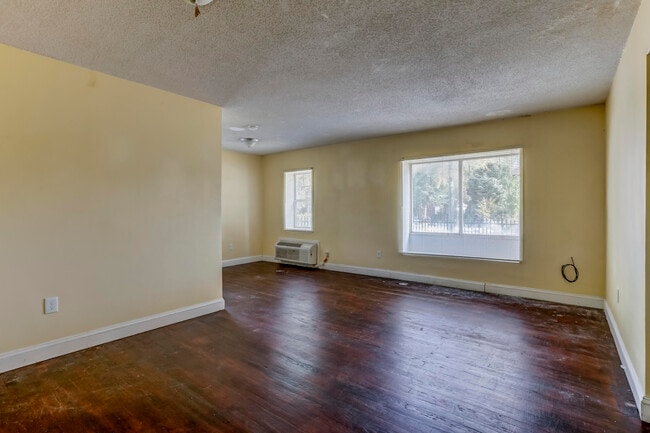 Photo - 3700 Pasadena St Unit 3