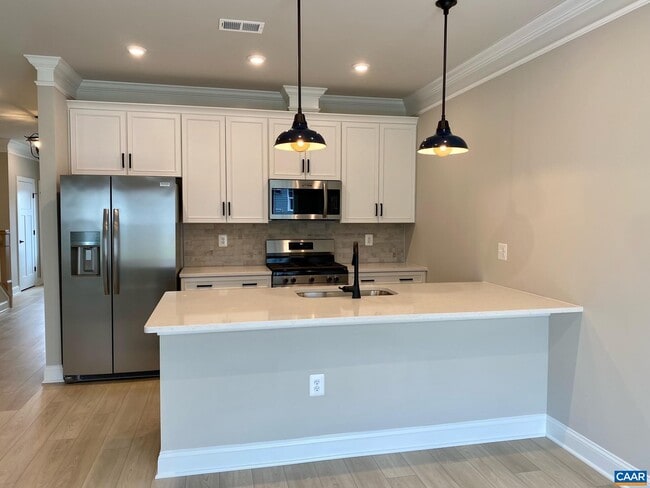 Photo - 209 Sunbird Ln