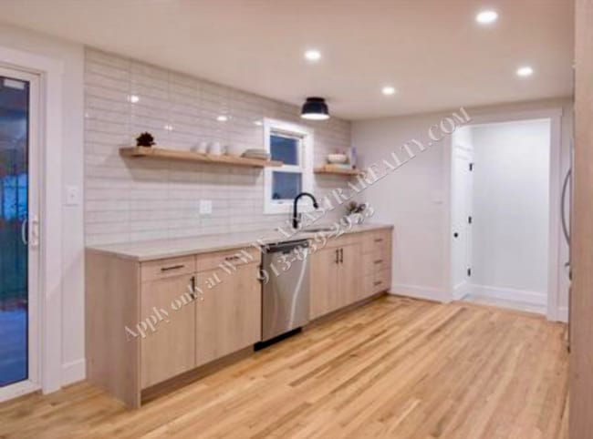 Photo - Beautiful Ranch Home in Mission Near Everything-Available NOW!!