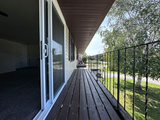 Photo - 2746 Nicolet Dr