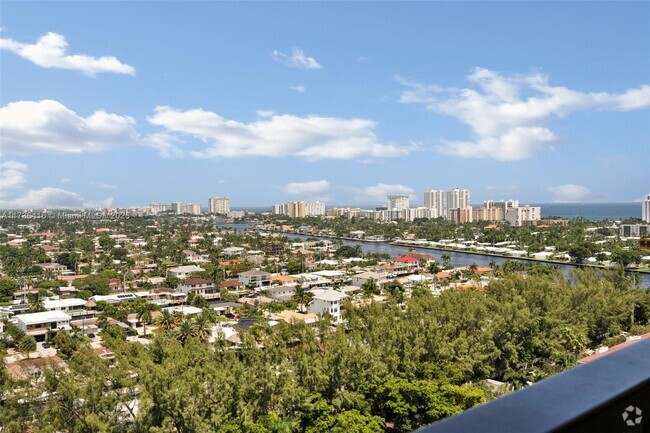 Building Photo - 3200 Port Royale Dr N Unit 1908 Rental