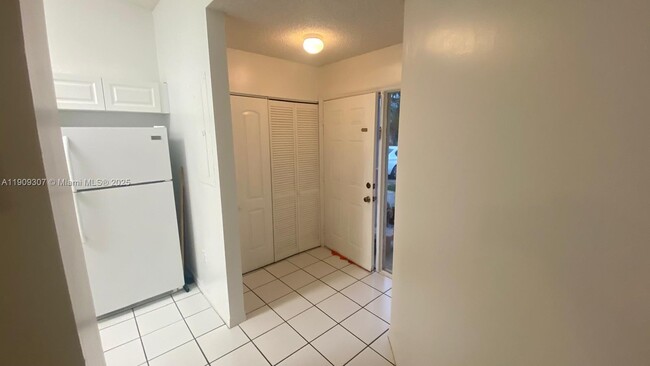 Photo - 21240 NE 9th Ct Unit 1