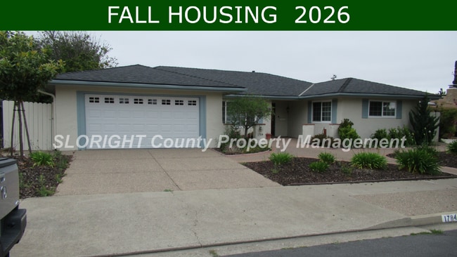 Building Photo - AVAILABLE JULY - 3 Bed & 2 Baths