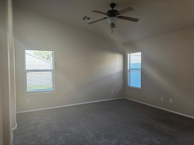 Photo - 1672 W Paisley Dr