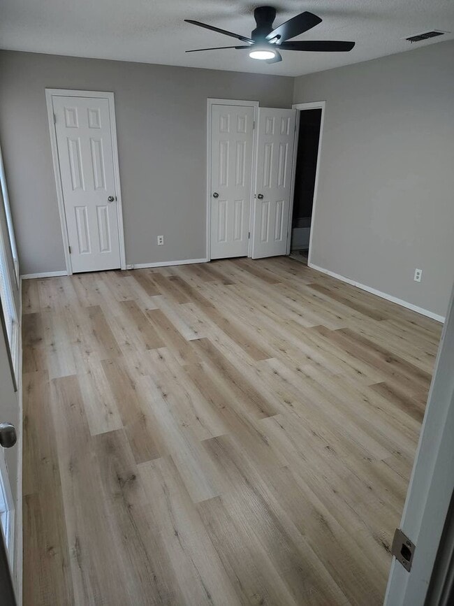 Photo - Spacious 2 bedroom 2.5 bath townhome for lease