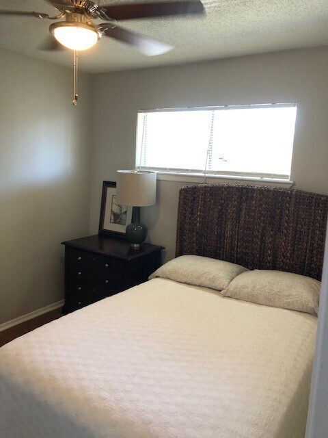 Photo - 2606 Barbee St