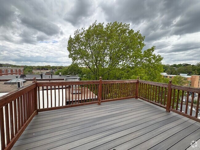 Building Photo - 187 Winthrop Rd Unit #1 Rental
