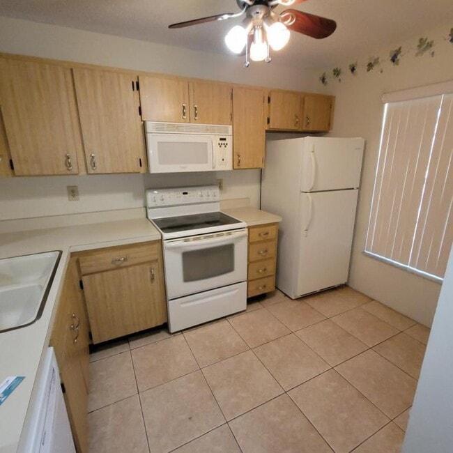 Photo - 2932 Stillwell Ct