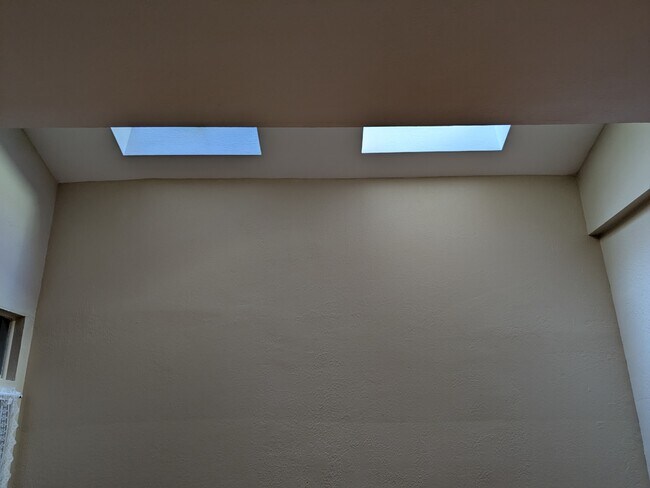 Skylights in the living room - 1654 Grant Ave Unit 1656
