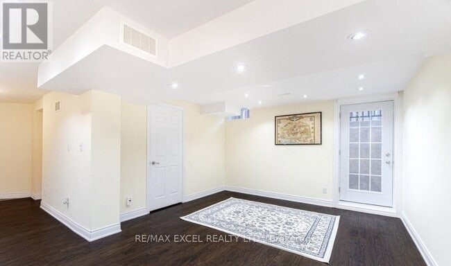 Photo - 202 Nahani Way