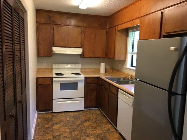 Photo - 917 Flythe Dr