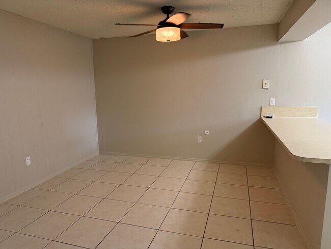 Photo - 2811 SW Archer Rd