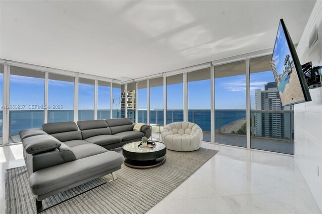 Building Photo - 1830 S Ocean Dr Unit 1502
